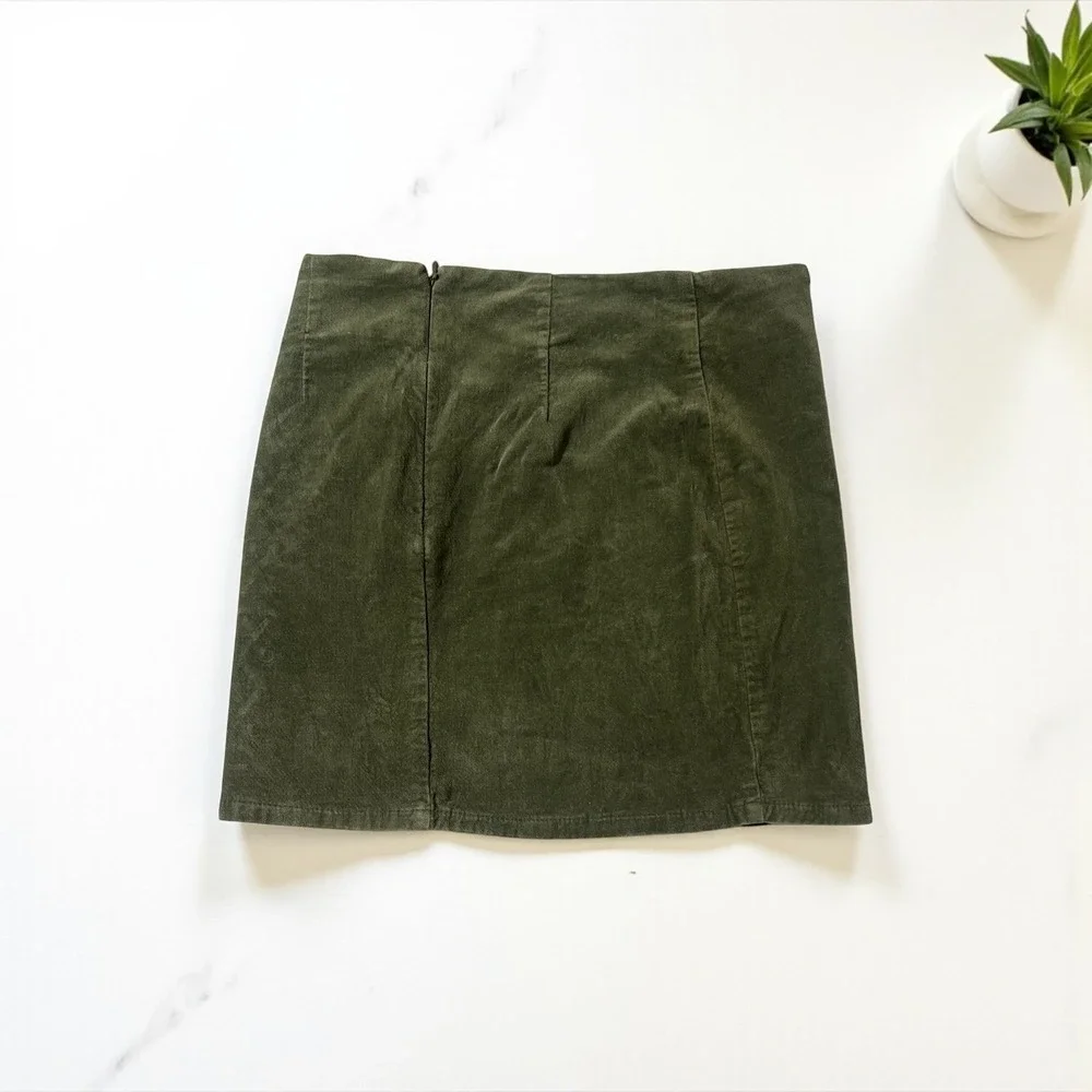 Forever 21 Olive Green Corduroy Mini Skirt Lace Up‎ Detail Casual Size M